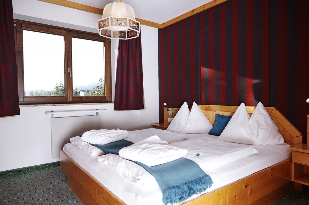 Aparthotel Hutter Gmbh Katschberghöhe Стая снимка