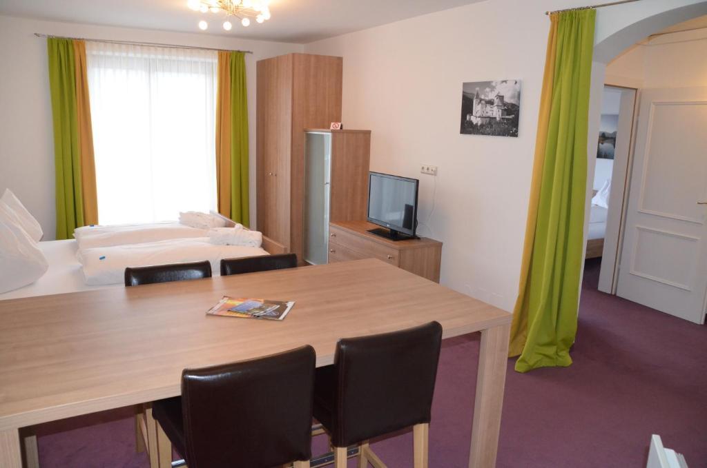 Aparthotel Hutter Gmbh Katschberghöhe Стая снимка