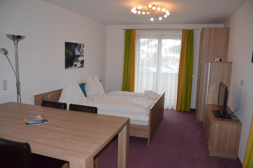 Aparthotel Hutter Gmbh Katschberghöhe Екстериор снимка